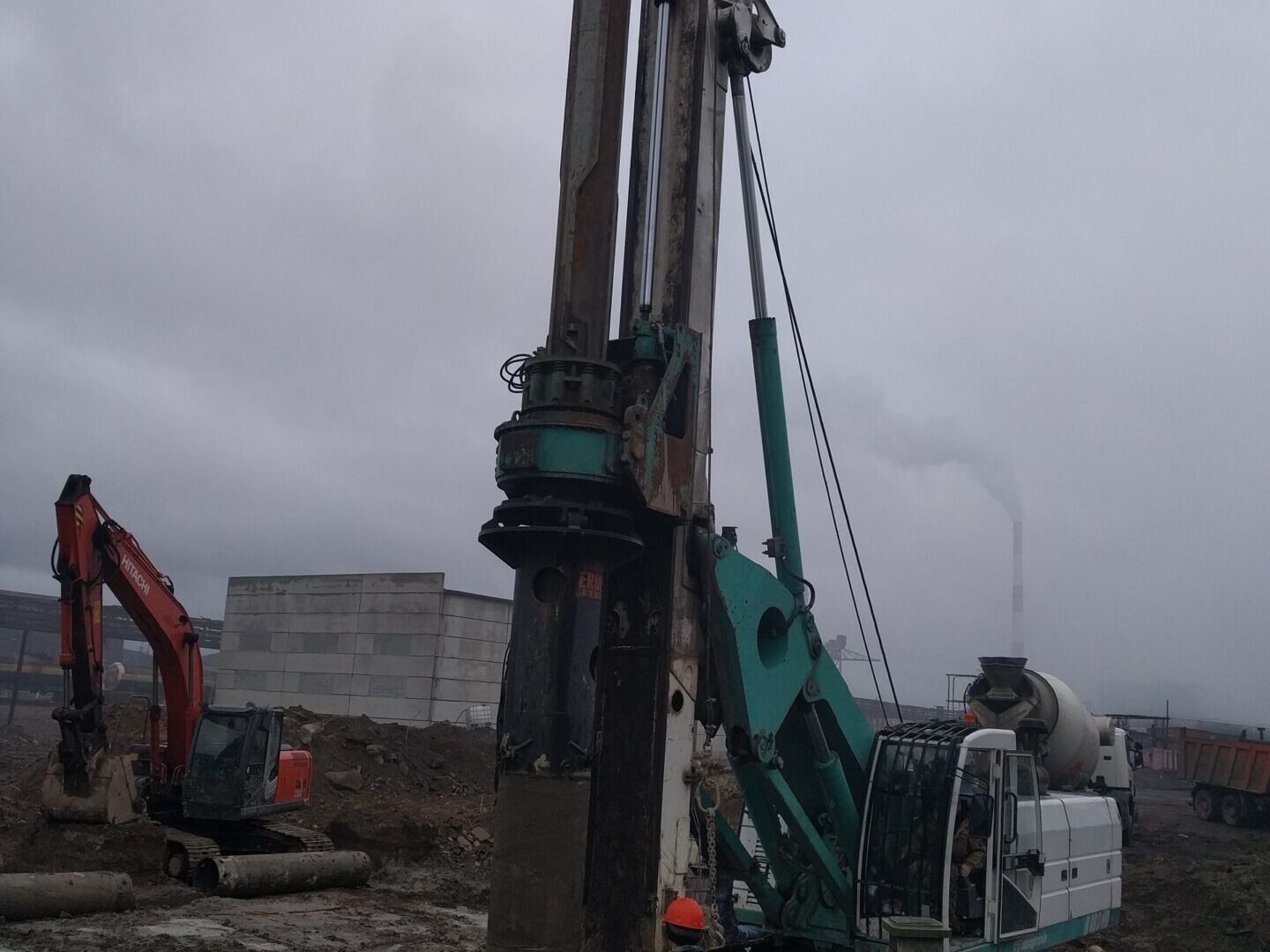 Изготовление микросвай, анкерное бурение